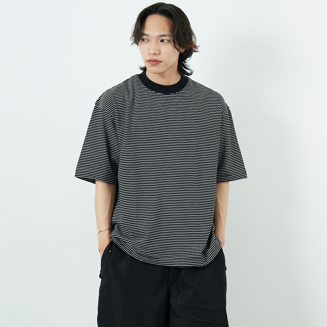 700 BLK/WH&&モデル身長：179cm 着用サイズ：1&&