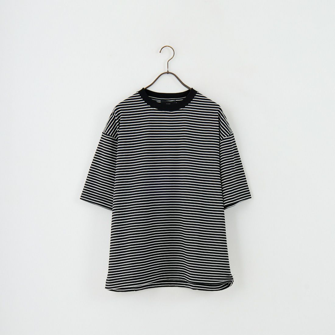 701 BLK/WH