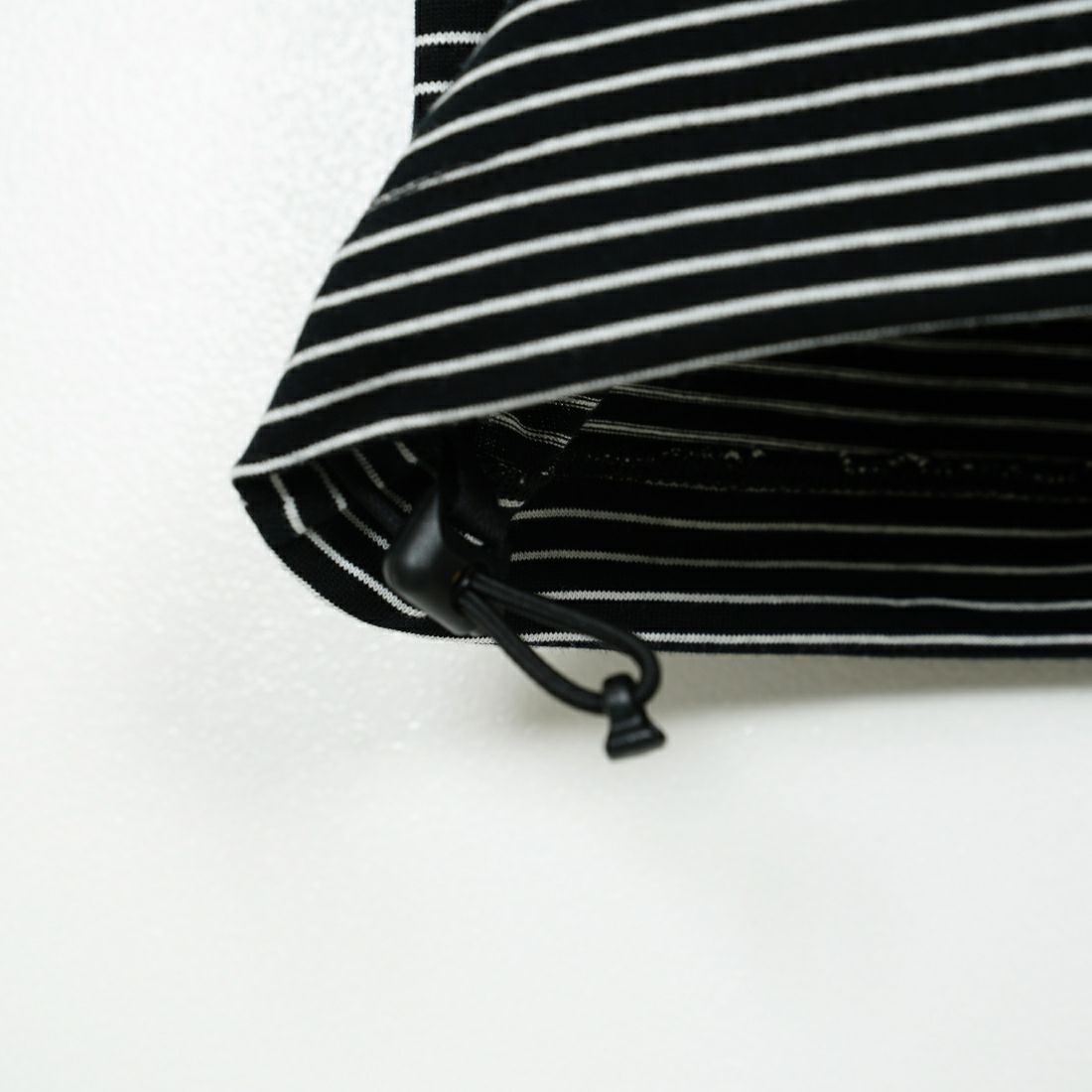 SLICK [スリック] マイクロボーダードローストリングTシャツ [5230102] 700 BLK/WH