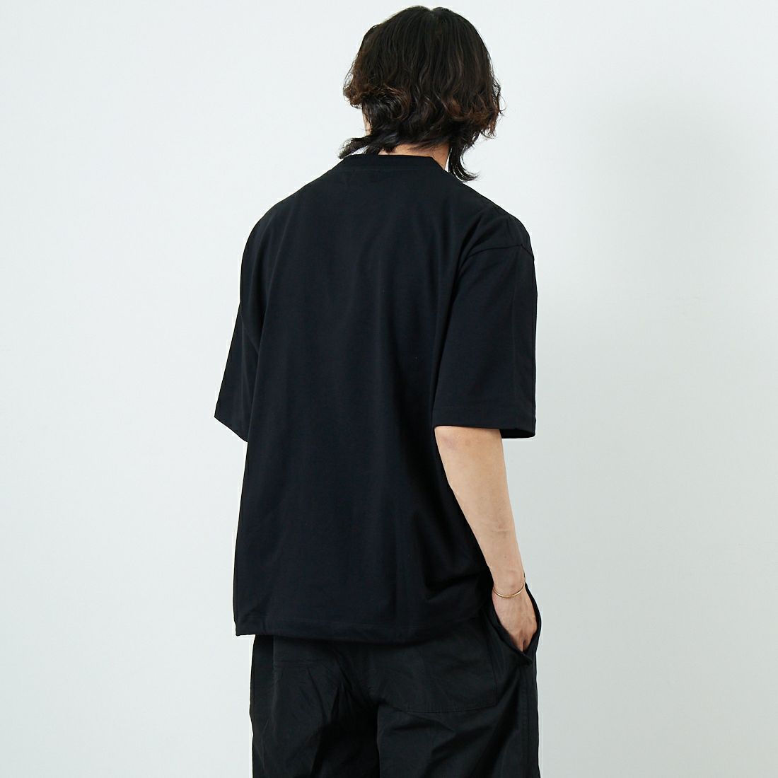 SLICK [スリック] ダブルヤーンドローストリングTシャツ [5230101] 700 BLACK &&モデル身長：179cm 着用サイズ：1&&