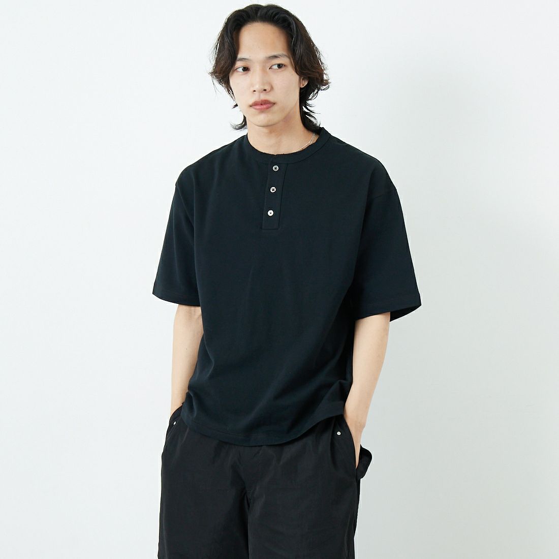 700 BLACK