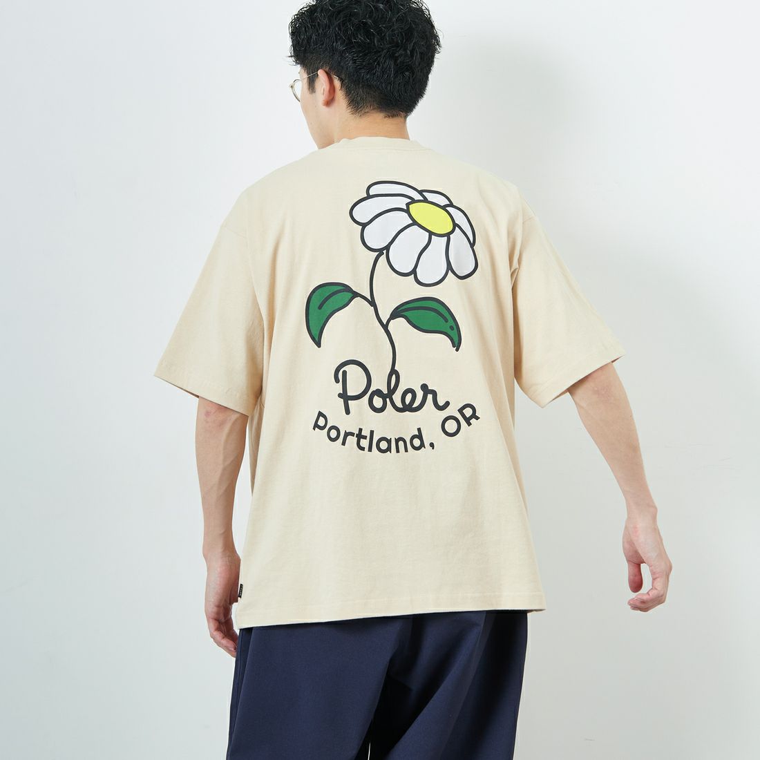POLeR [ポーラー] フラワープリントTシャツ [259MCV0032-JF] S.BEIGE &&モデル身長：168cm 着用サイズ：M&&