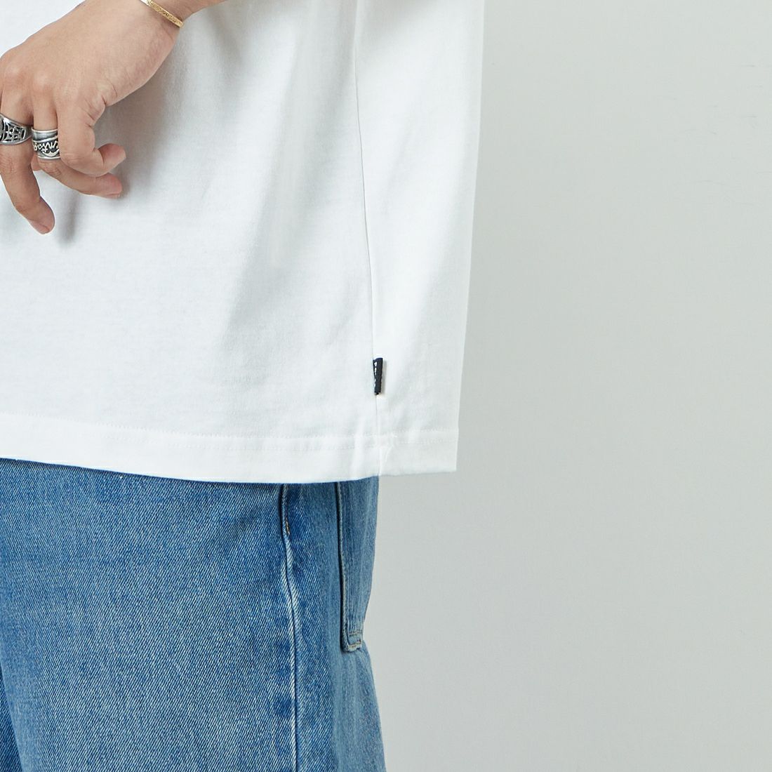 POLeR [ポーラー] プリントTシャツ [259MCV0033-JF] WHITE &&モデル身長：179cm 着用サイズ：L&&