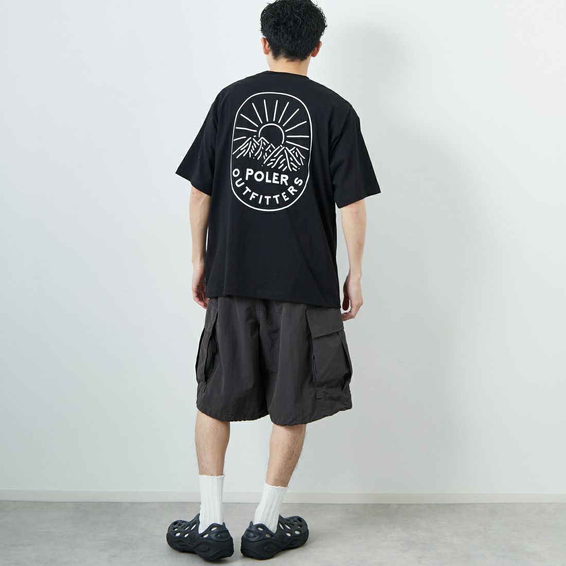 POLeR [ポーラー] プリントTシャツ [259MCV0033-JF] BLACK &&モデル身長：168cm 着用サイズ：M&&
