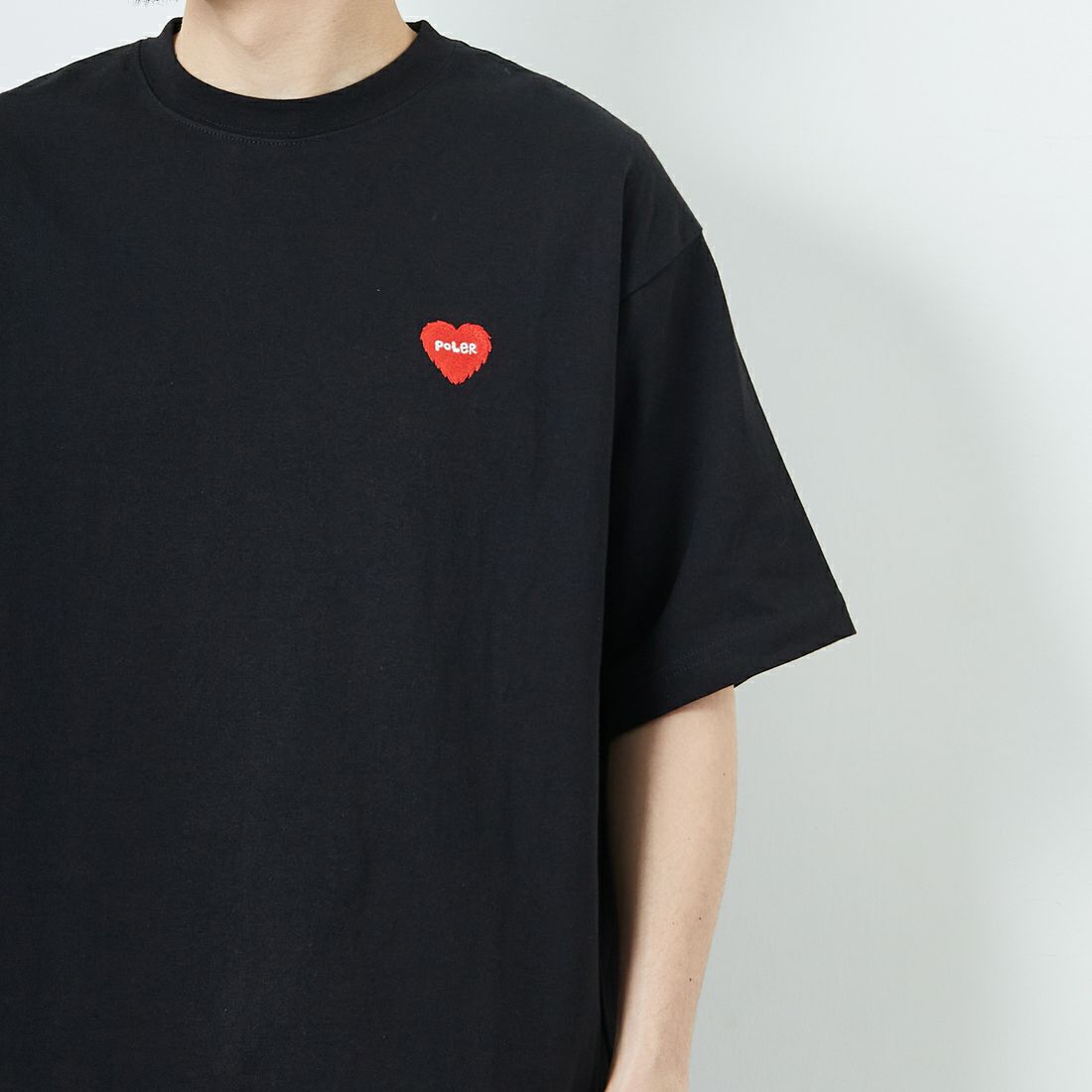 POLeR [ポーラー] プリントTシャツ [259MCV0033-JF] BLACK &&モデル身長：168cm 着用サイズ：M&&