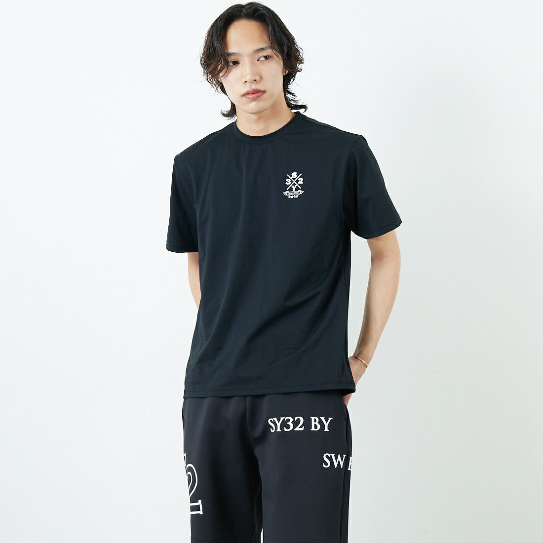 SY32 [エスワイサーティトゥ] サークルロゴバックプリントTシャツ [15048] BLACK &&モデル身長：179cm 着用サイズ：M&&
