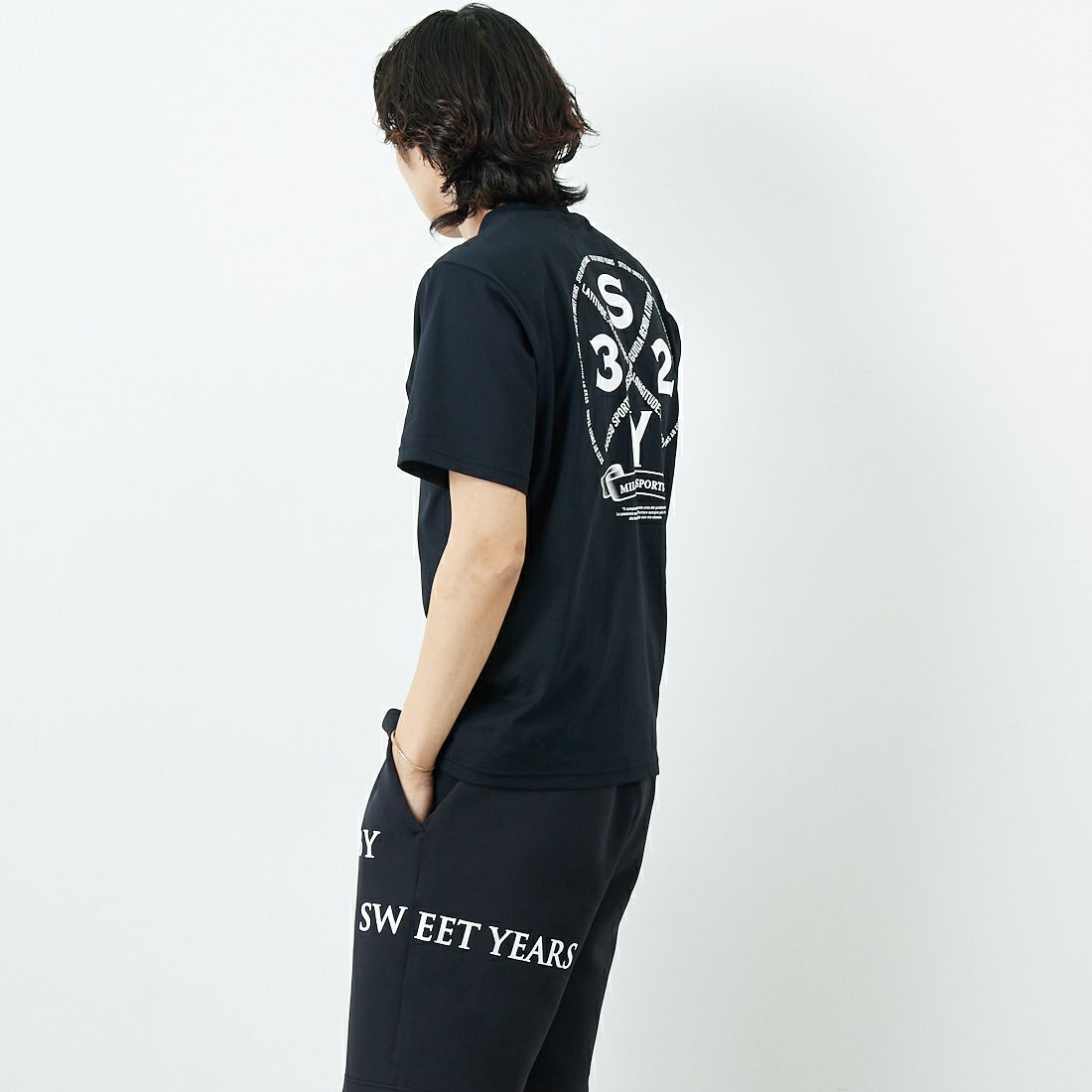 SY32 [エスワイサーティトゥ] サークルロゴバックプリントTシャツ [15048] BLACK &&モデル身長：179cm 着用サイズ：M&&