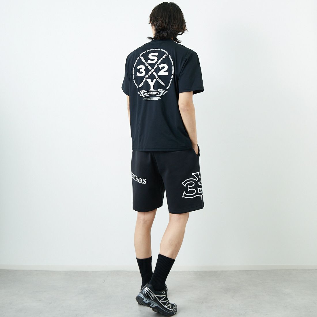 SY32 [エスワイサーティトゥ] サークルロゴバックプリントTシャツ [15048] BLACK &&モデル身長：179cm 着用サイズ：M&&