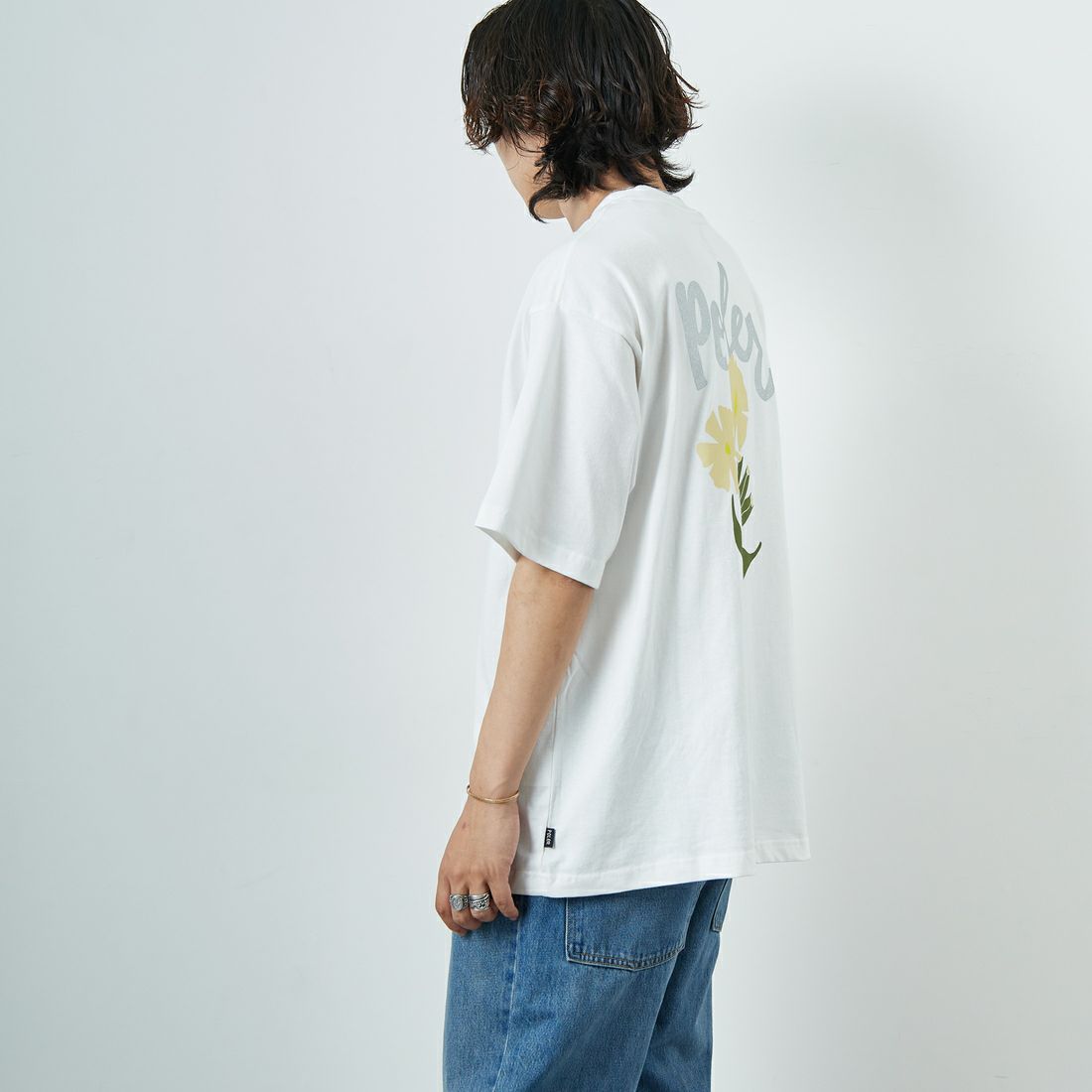 POLeR [ポーラー] フラワープリントTシャツ [259MCV0031-JF] WHITE &&モデル身長：179cm 着用サイズ：L&&