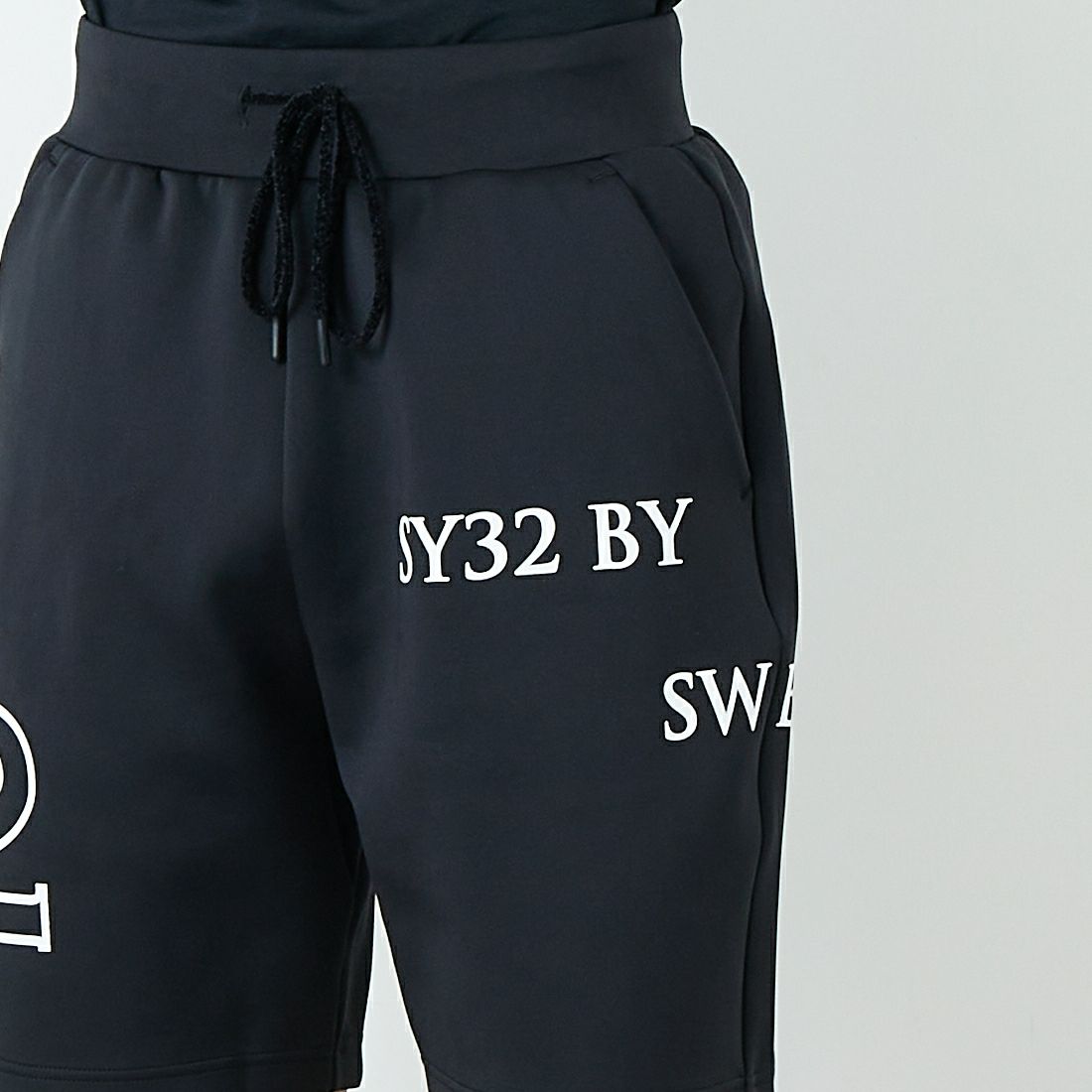 SY32 [エスワイサーティトゥ] ダブルニットショートパンツ [15004] BLACK &&モデル身長：179cm 着用サイズ：L&&
