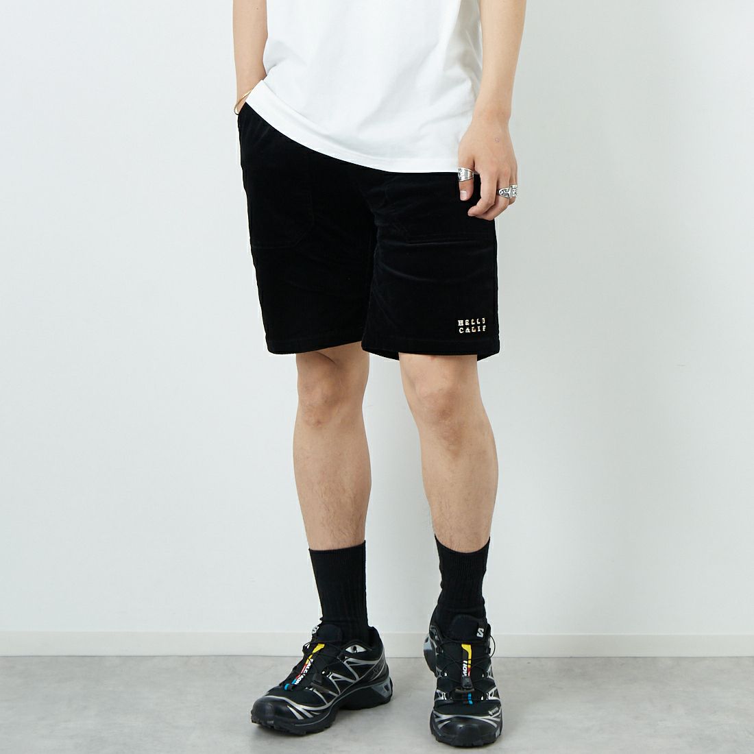 HELLO CALIF [ハローカリフ] サマーコーデュロイショートパンツ [652315] BLACK &&モデル身長：179cm 着用サイズ：L&&