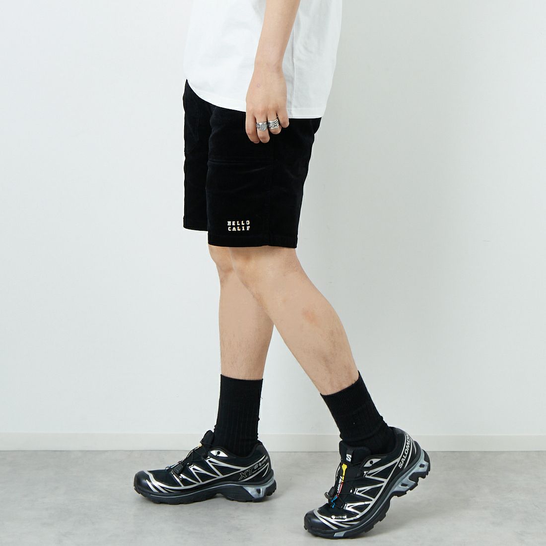 HELLO CALIF [ハローカリフ] サマーコーデュロイショートパンツ [652315] BLACK &&モデル身長：179cm 着用サイズ：L&&