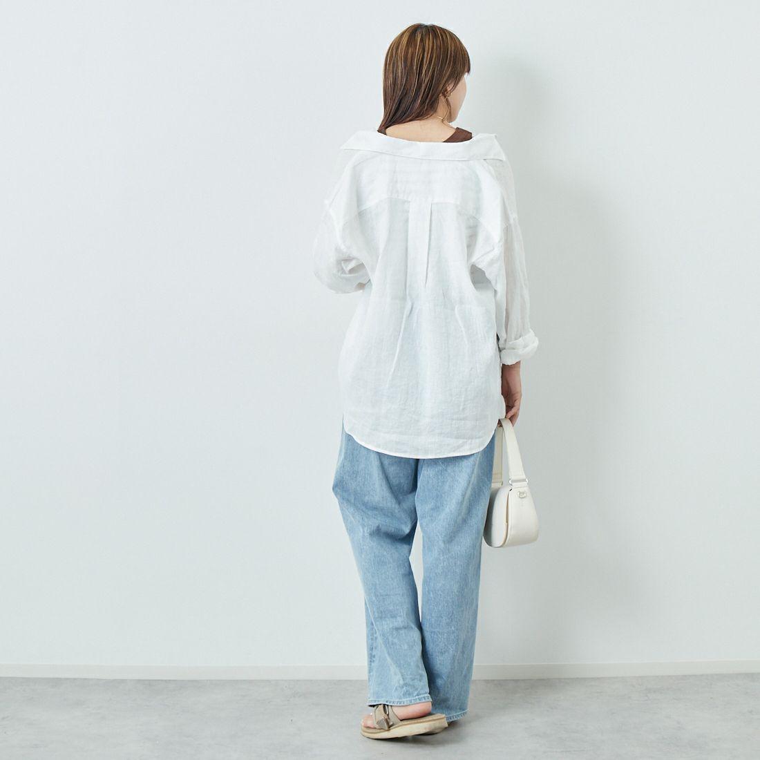 Jeans Factory Clothes [ジーンズファクトリークローズ] ロングスリーブ リネンシャツ [LFE101] WHITE &&モデル身長：167cm 着用サイズ：F&&