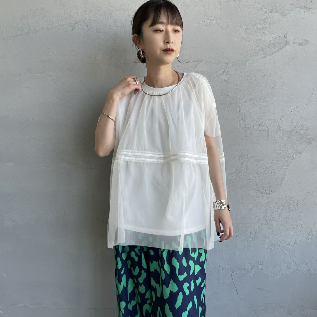 Maison de L'allure [メゾン ドゥ ラリュール] 2WAYチュールギャザーレイヤードTシャツ [M25112031] 02 OFF &&モデル身長：150cm 着用サイズ：F&&