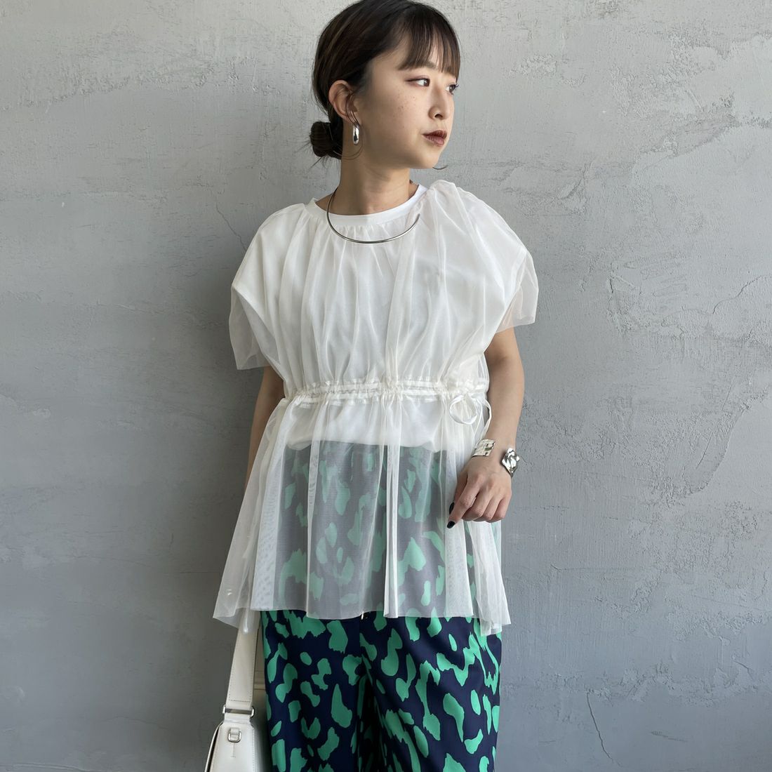 Maison de L'allure [メゾン ドゥ ラリュール] 2WAYチュールギャザーレイヤードTシャツ [M25112031] 02 OFF &&モデル身長：150cm 着用サイズ：F&&
