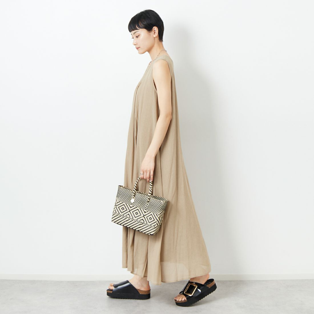 Jf Ready Made [ジェイエフレディメイド] 麻調シアー2WAYシャーリングワンピース [4125252] ﾍﾞｰｼﾞｭ &&モデル身長：160cm 着用サイズ：F&&
