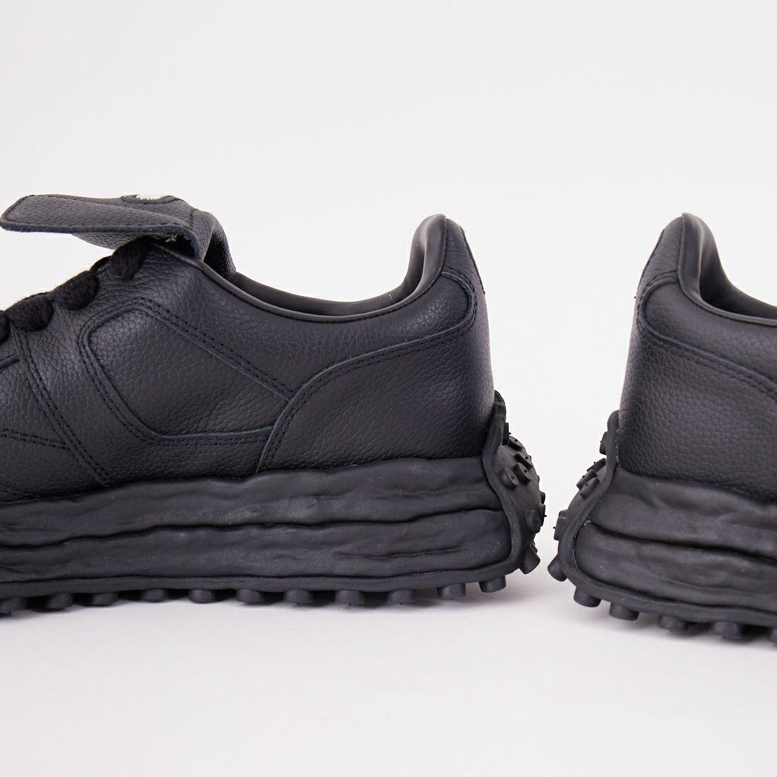 Maison MIHARA YASUHIRO [メゾン ミハラヤスヒロ] SCOTT レザースニーカー [A14FW701] BLK/BLK