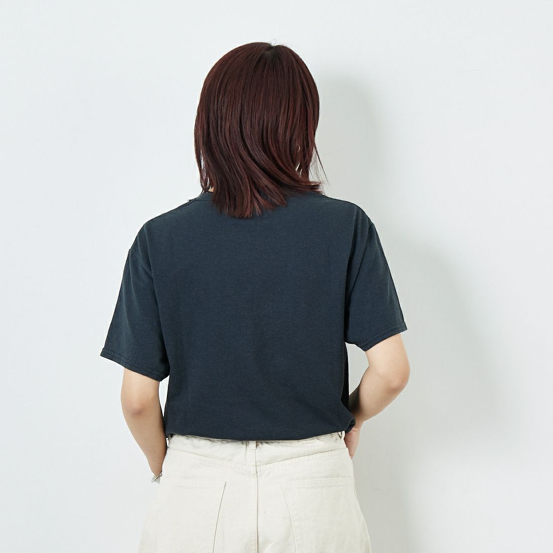 JERZEES [ジャージーズ] ブラックキャットTシャツ [JZ25S022] NOSE PINK &&モデル身長：167cm 着用サイズ：M&&