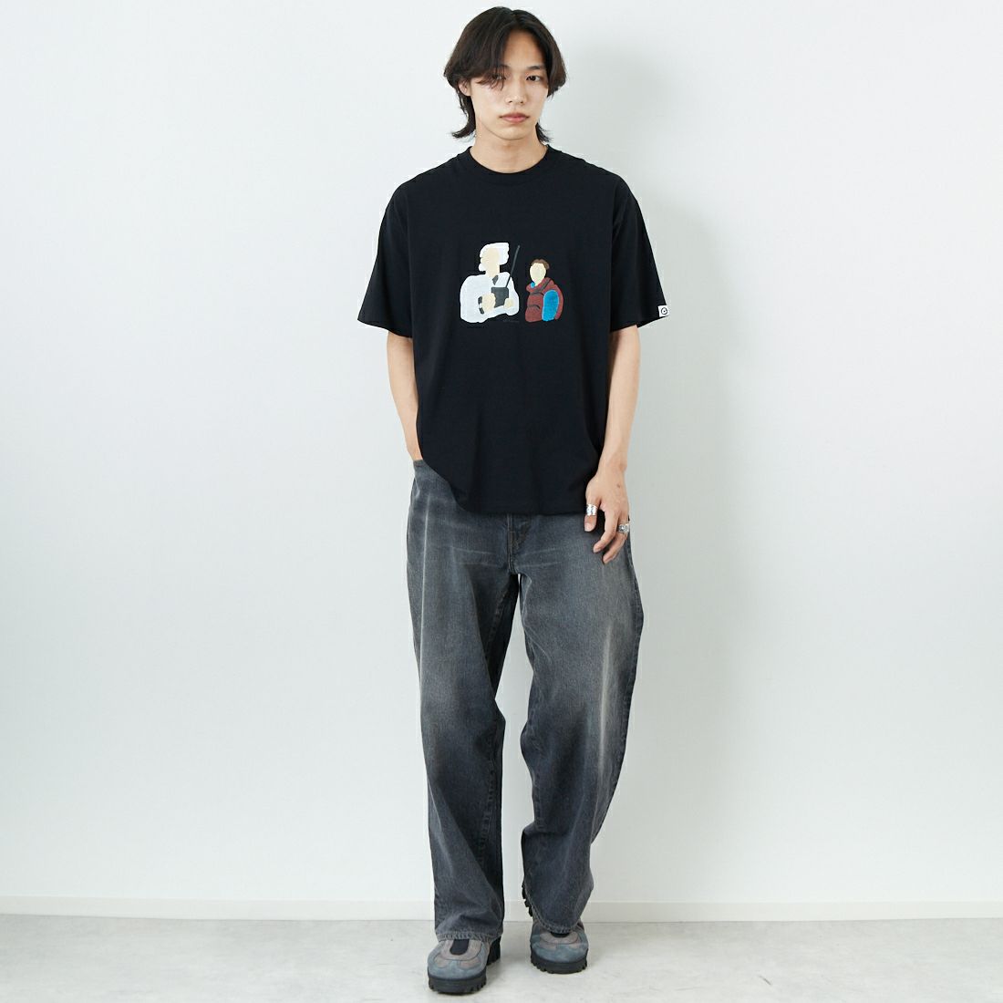 COTTON PAN [コットンパン] ショートスリーブプリントTシャツ [E&M] BLACK &&モデル身長：179cm 着用サイズ：M&&