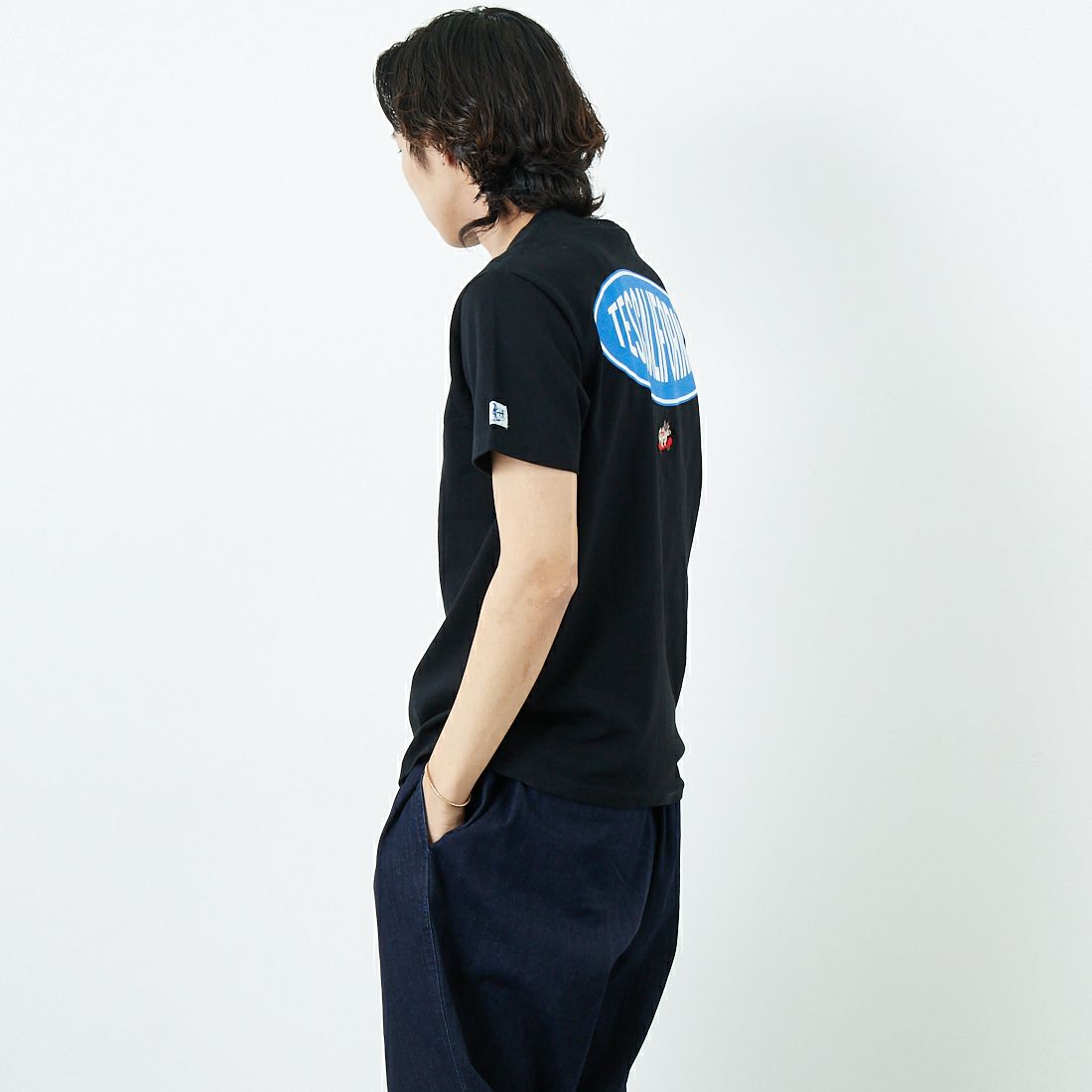 The Endless Summer [エンドレスサマー] 別注 THE CALIFORNIA バックプリントTシャツ [FH-25574507-JF] 01 BLACK &&モデル身長：179cm 着用サイズ：M&&