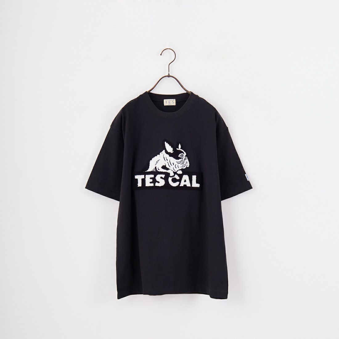 01 BLACK