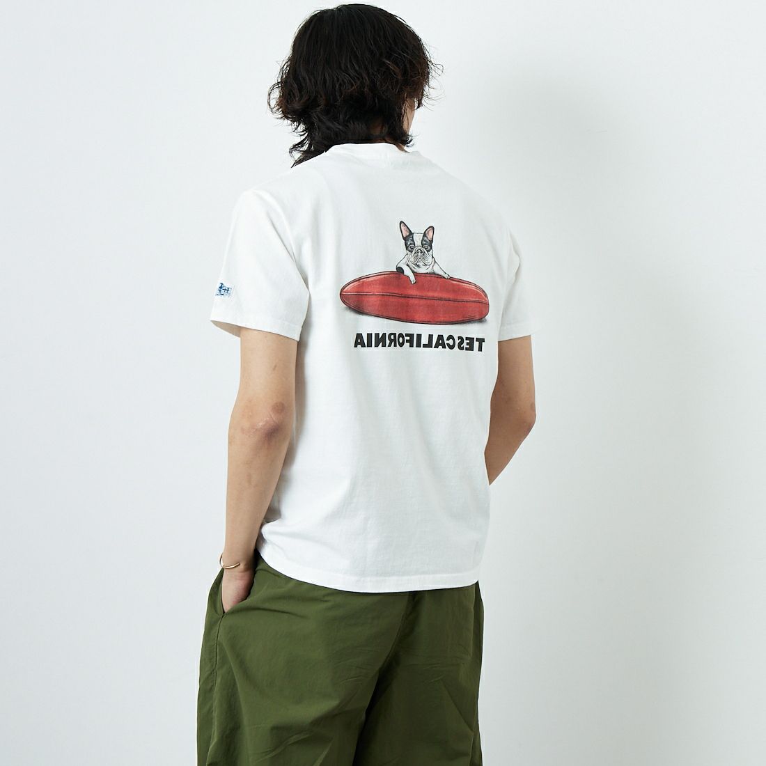 The Endless Summer [エンドレスサマー] BUHIサーファー ショートスリーブTシャツ [FH-25574321] 07 WHITE &&モデル身長：179cm 着用サイズ：M&&