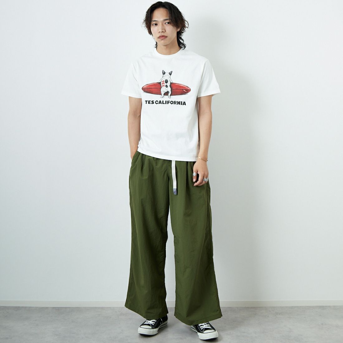 The Endless Summer [エンドレスサマー] BUHIサーファー ショートスリーブTシャツ [FH-25574321] 07 WHITE &&モデル身長：179cm 着用サイズ：M&&