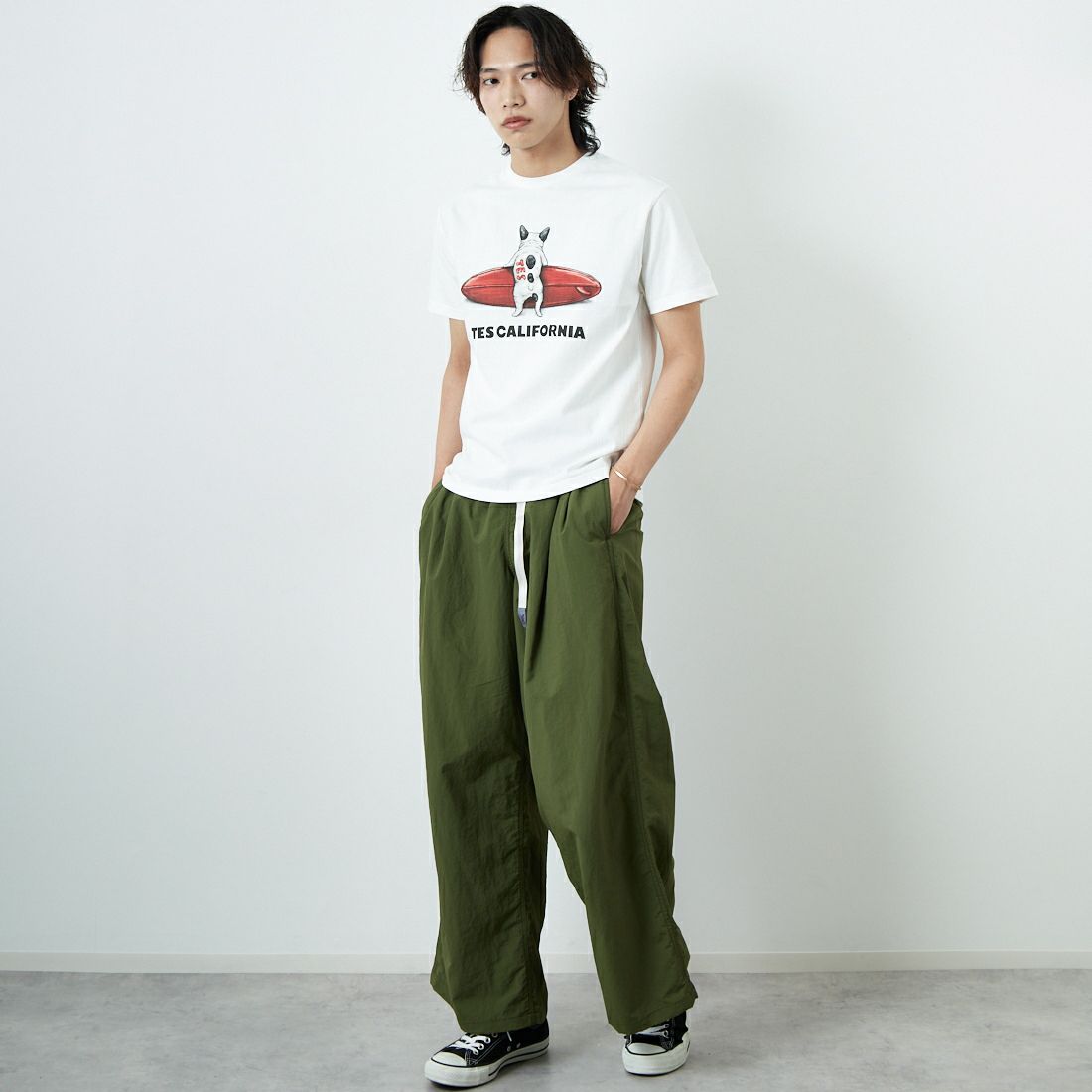 The Endless Summer [エンドレスサマー] BUHIサーファー ショートスリーブTシャツ [FH-25574321] 07 WHITE &&モデル身長：179cm 着用サイズ：M&&