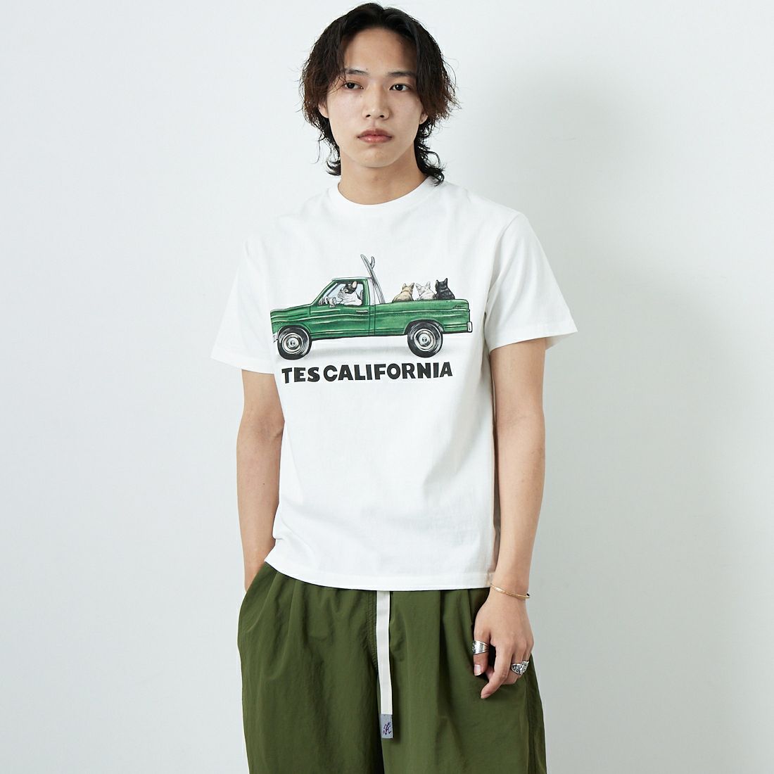 The Endless Summer [エンドレスサマー] 4BUHIサーフトラック ショートスリーブTシャツ [FH-25574324] 07 WHITE &&モデル身長：179cm 着用サイズ：M&&