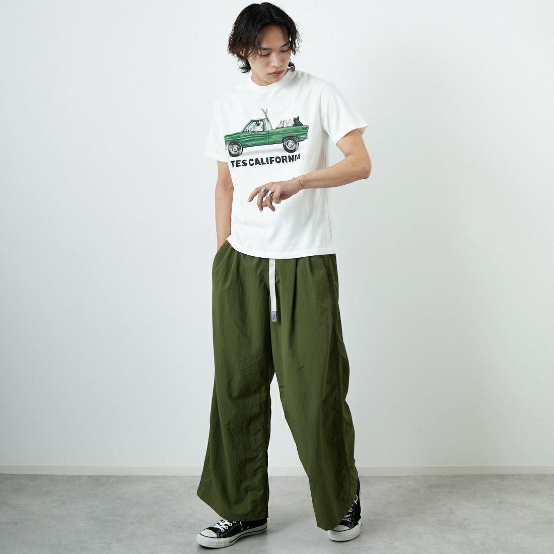 The Endless Summer [エンドレスサマー] 4BUHIサーフトラック ショートスリーブTシャツ [FH-25574324] 07 WHITE &&モデル身長：179cm 着用サイズ：M&&