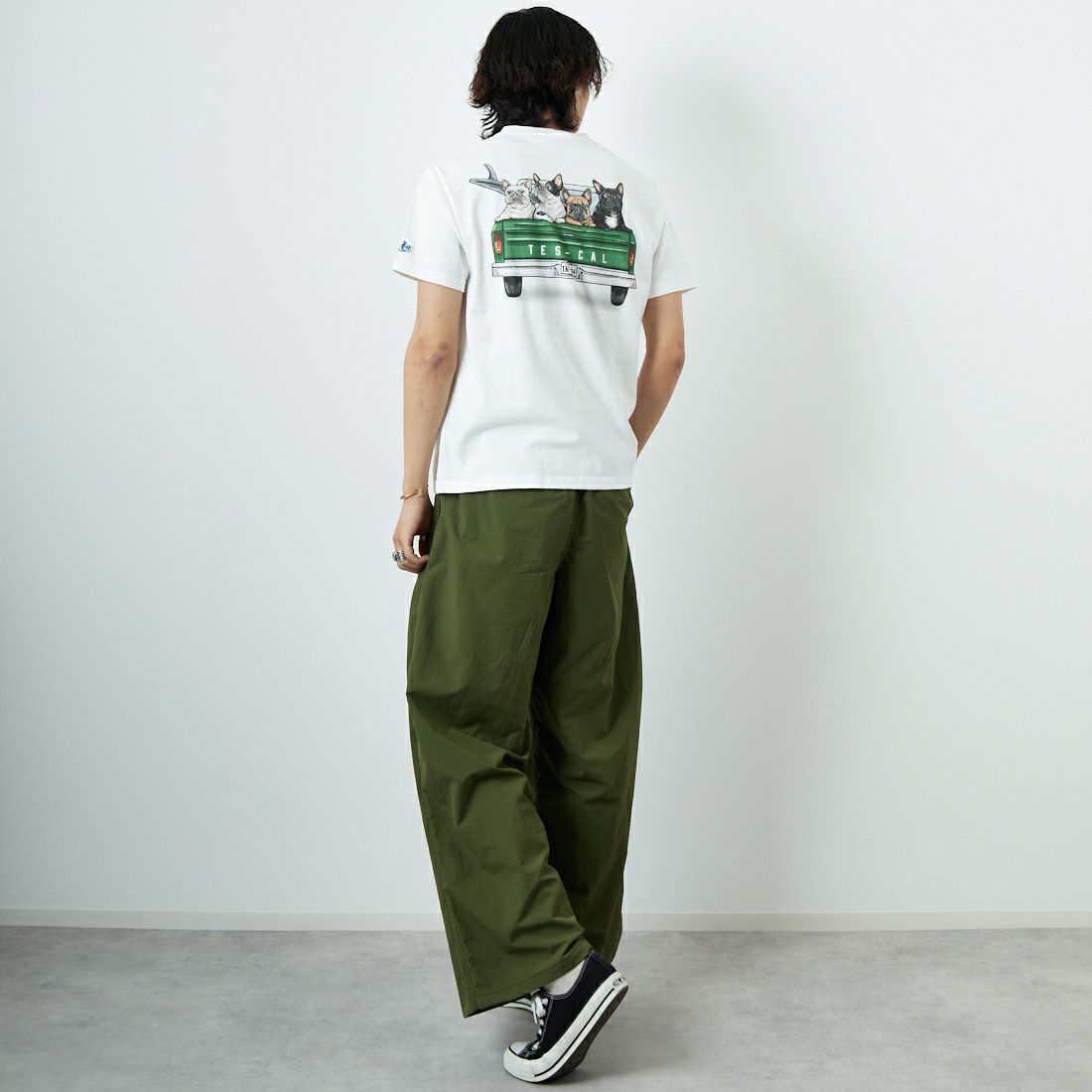 The Endless Summer [エンドレスサマー] 4BUHIサーフトラック ショートスリーブTシャツ [FH-25574324] 07 WHITE &&モデル身長：179cm 着用サイズ：M&&