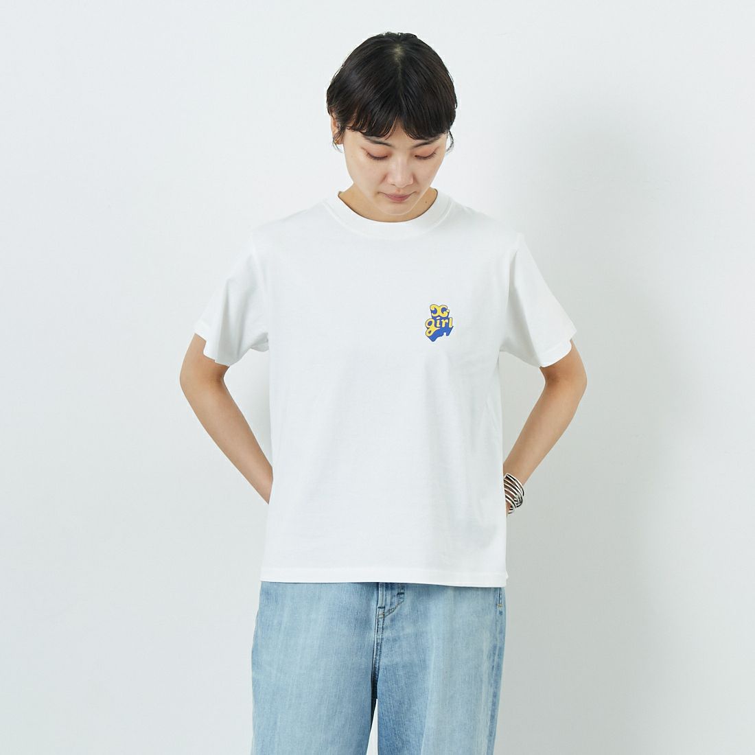 X-girl [エックスガール] ポップロゴショートスリーブTシャツ [105252011038] WHITE &&モデル身長：160cm 着用サイズ：M&&