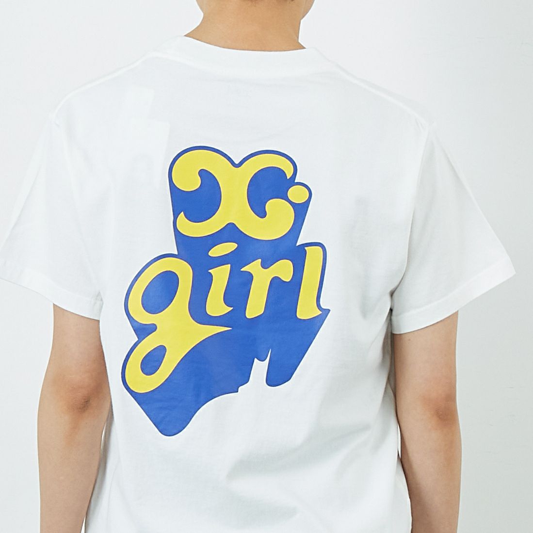 X-girl [エックスガール] ポップロゴショートスリーブTシャツ [105252011038] WHITE &&モデル身長：160cm 着用サイズ：M&&
