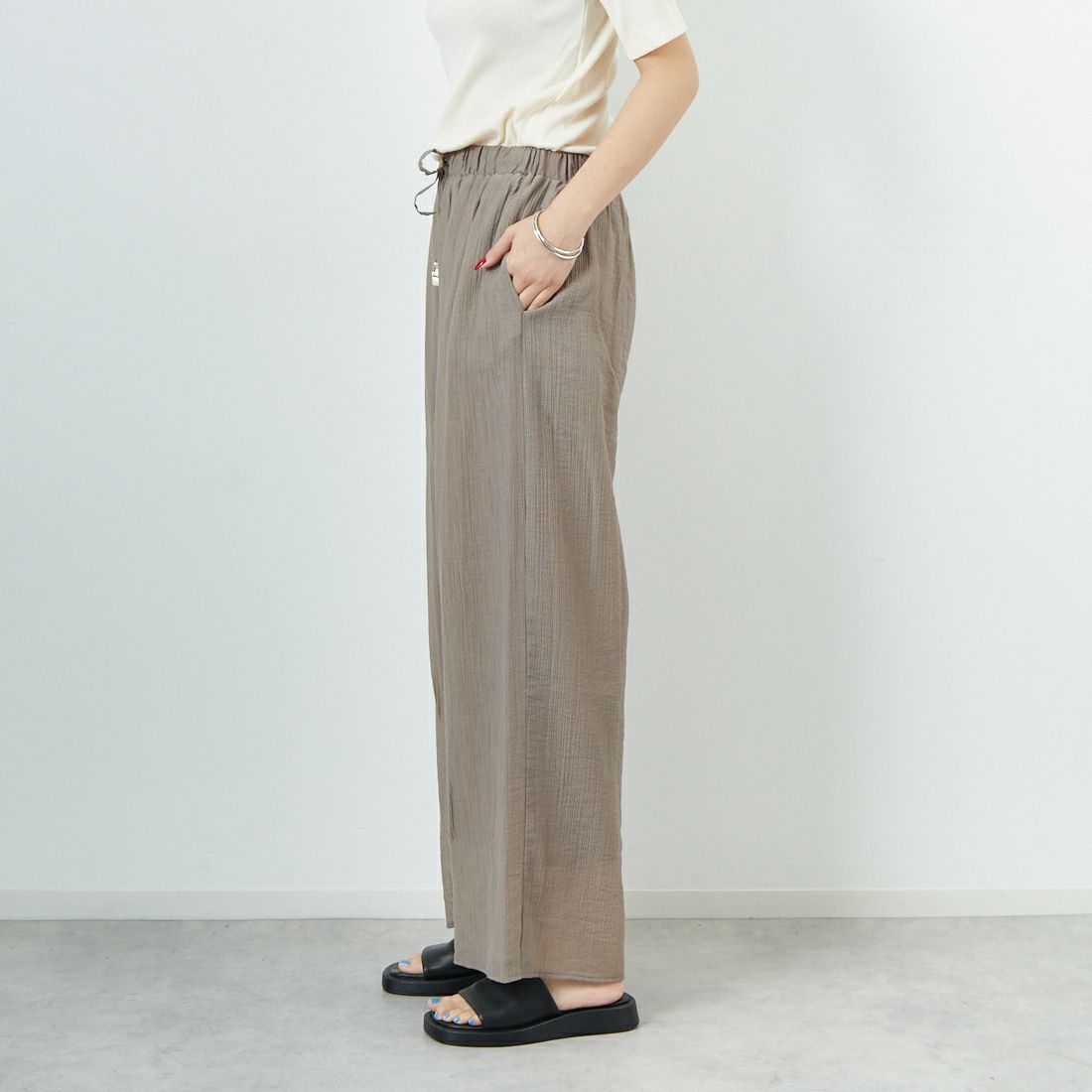 CLOCHE [クロシェ] 楊柳シアーイージーパンツ [51286565] ﾓｶ &&モデル身長：167cm 着用サイズ：2&&
