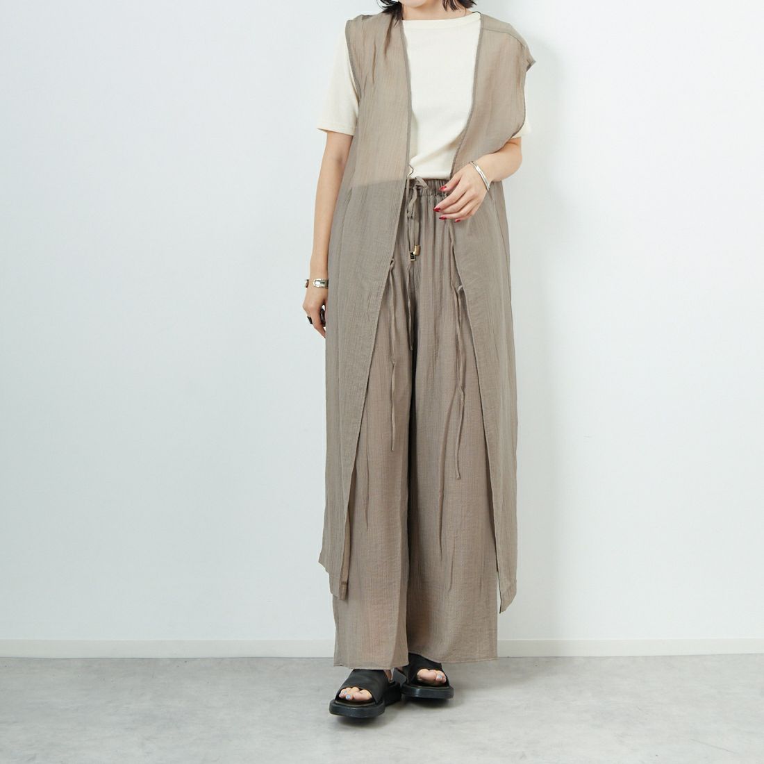 CLOCHE [クロシェ] 楊柳シアーイージーパンツ [51286565] ﾓｶ &&モデル身長：167cm 着用サイズ：2&&