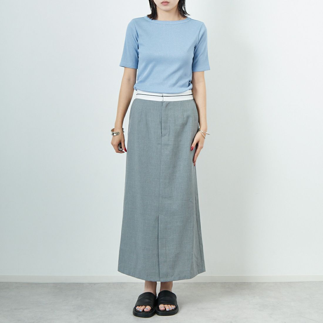 Jeans Factory Clothes [ジーンズファクトリークローズ] シャンブレーエステマーベルトスカート [21255053] 002 ｸﾞﾚｰ &&モデル身長：167cm 着用サイズ：38&&
