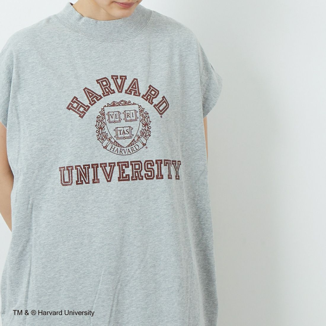 RUSSELL ATHLETIC [ラッセル アスレチック] カレッジロゴノースリーブワンピース [RCW-25032-HD] 03H H.GRAY &&モデル身長：160cm 着用サイズ：M&&