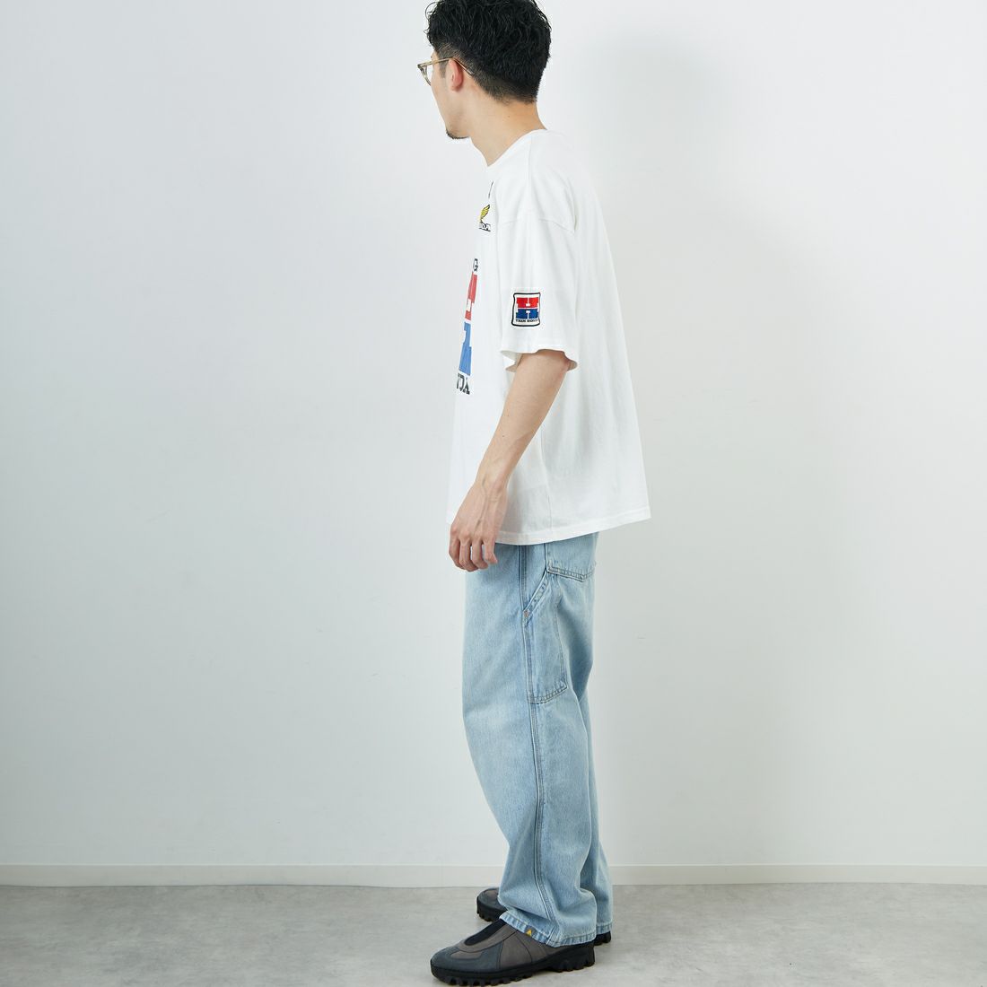 HONDA × JEANSFACTORY [ホンダ × ジーンズファクトリー] レーシングTシャツ [JFC-252-054] WHITE &&モデル身長：168cm 着用サイズ：M&&