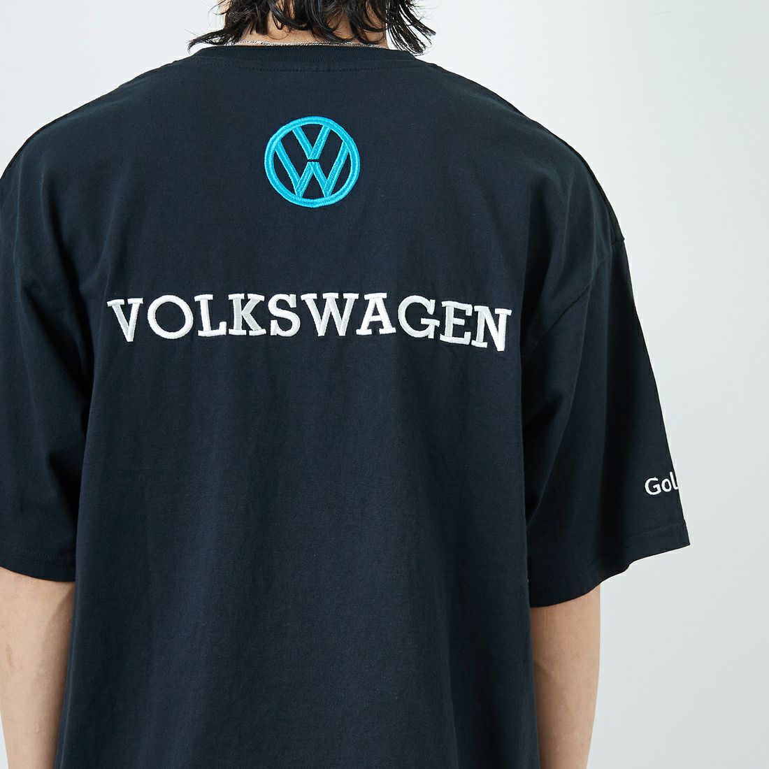 Volkswagen × JEANSFACTORY [フォルクスワーゲン × ジーンズファクトリー] レーシングTシャツ [JFC-252-055] BLACK &&モデル身長：179cm 着用サイズ：L&&