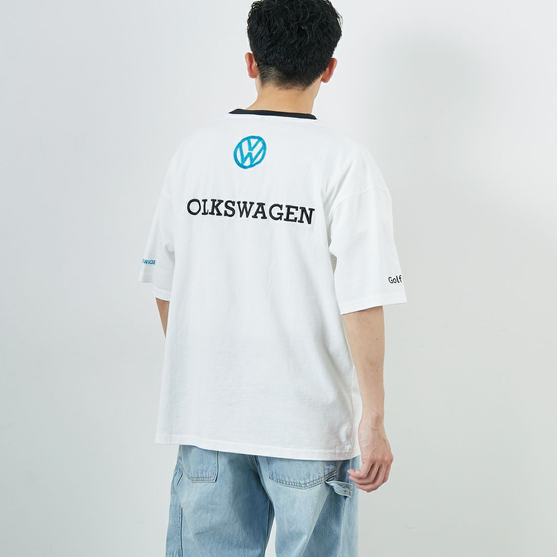 Volkswagen × JEANSFACTORY [フォルクスワーゲン × ジーンズファクトリー] レーシングTシャツ [JFC-252-055] WHITE &&モデル身長：168cm 着用サイズ：M&&
