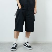 BLACK&&モデル身長：179cm 着用サイズ：L&&