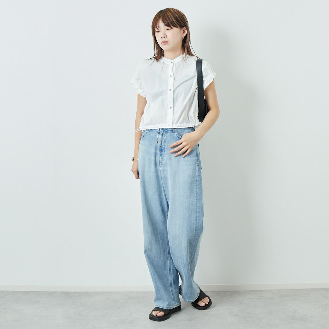 DIGNITE COLLIER [ディニテコリエ] ショートスナップブラウス [80255250] 031 ｵﾌﾎﾜｲﾄ &&モデル身長：167cm 着用サイズ：F&&