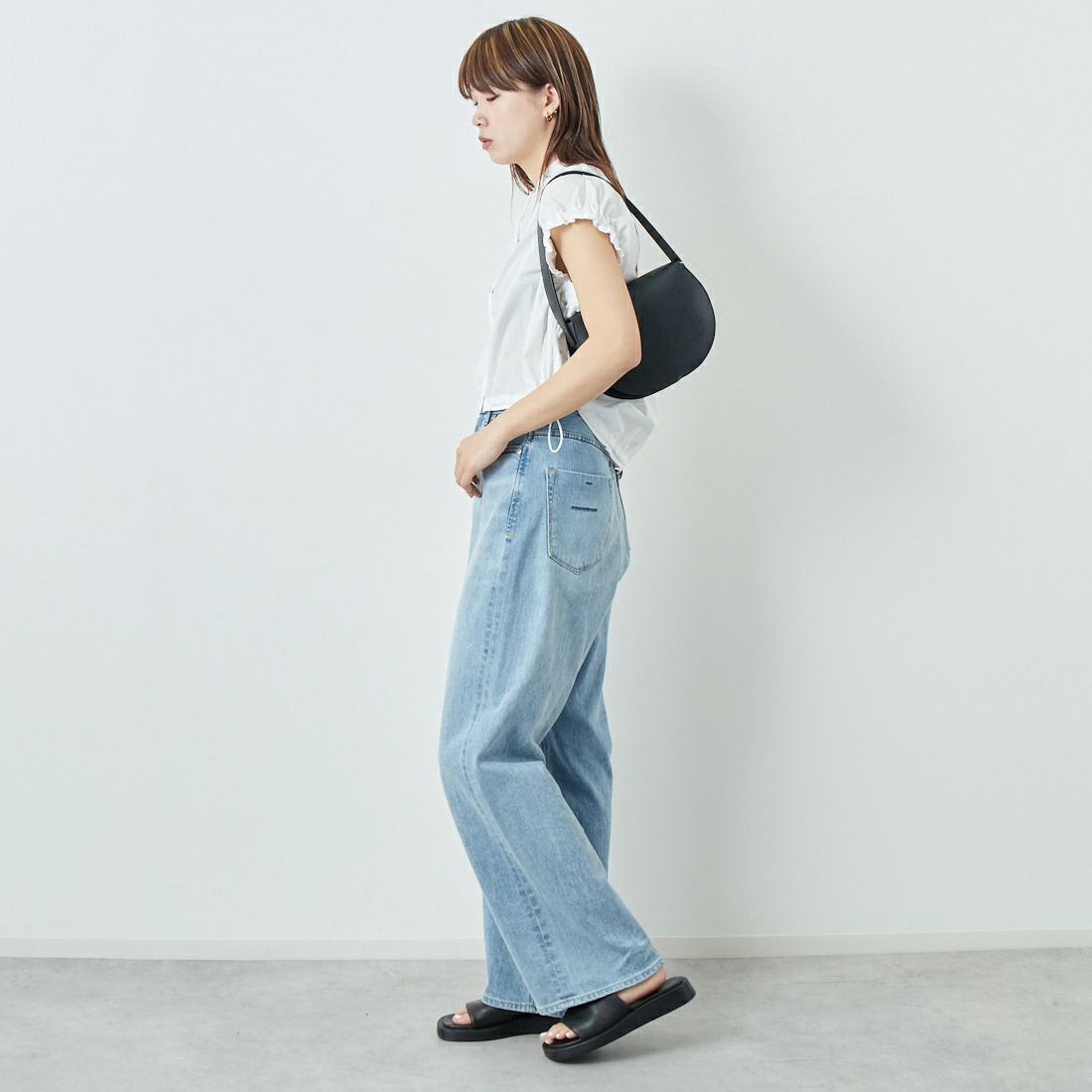 DIGNITE COLLIER [ディニテコリエ] ショートスナップブラウス [80255250] 031 ｵﾌﾎﾜｲﾄ &&モデル身長：167cm 着用サイズ：F&&