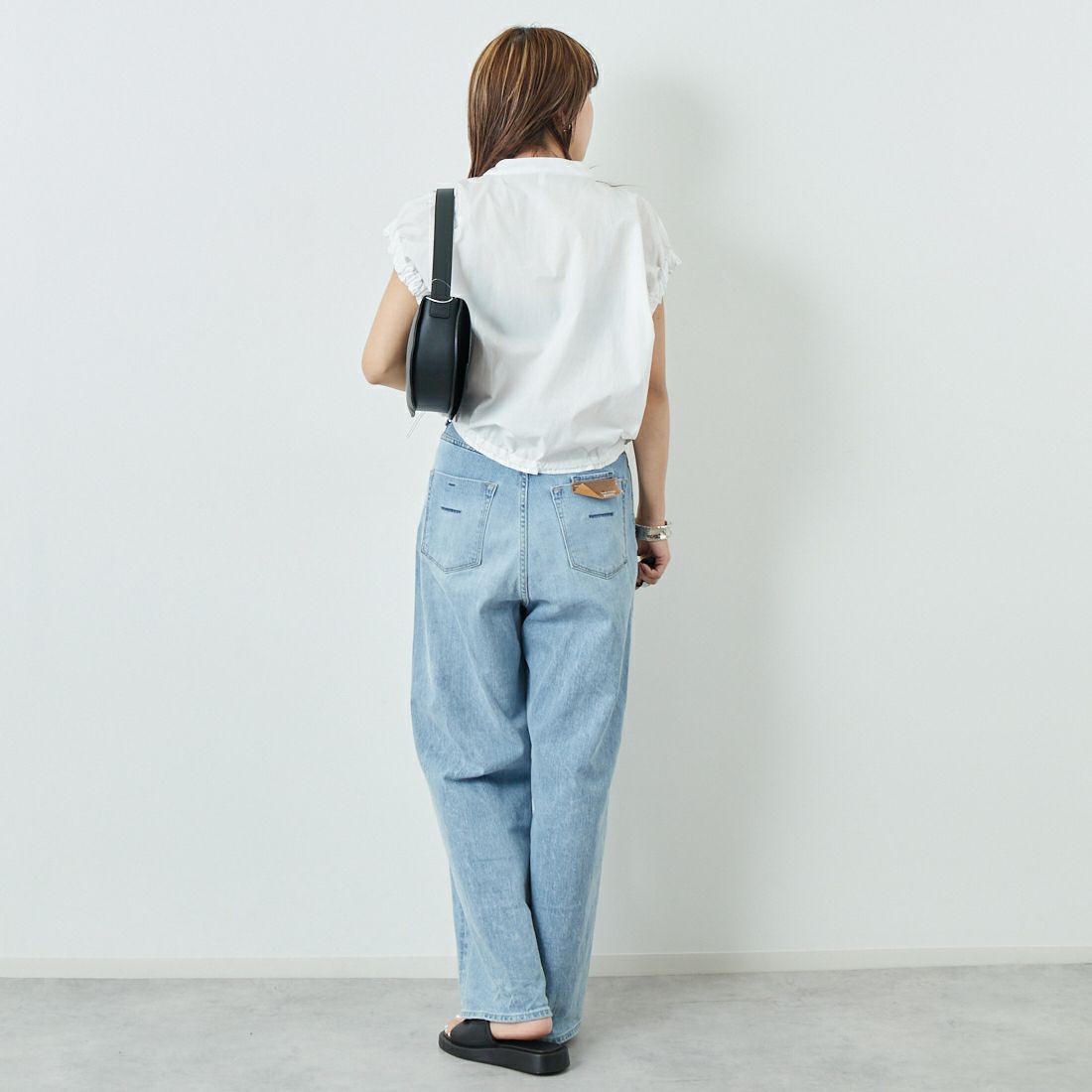 DIGNITE COLLIER [ディニテコリエ] ショートスナップブラウス [80255250] 031 ｵﾌﾎﾜｲﾄ &&モデル身長：167cm 着用サイズ：F&&