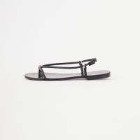 01 BLACK