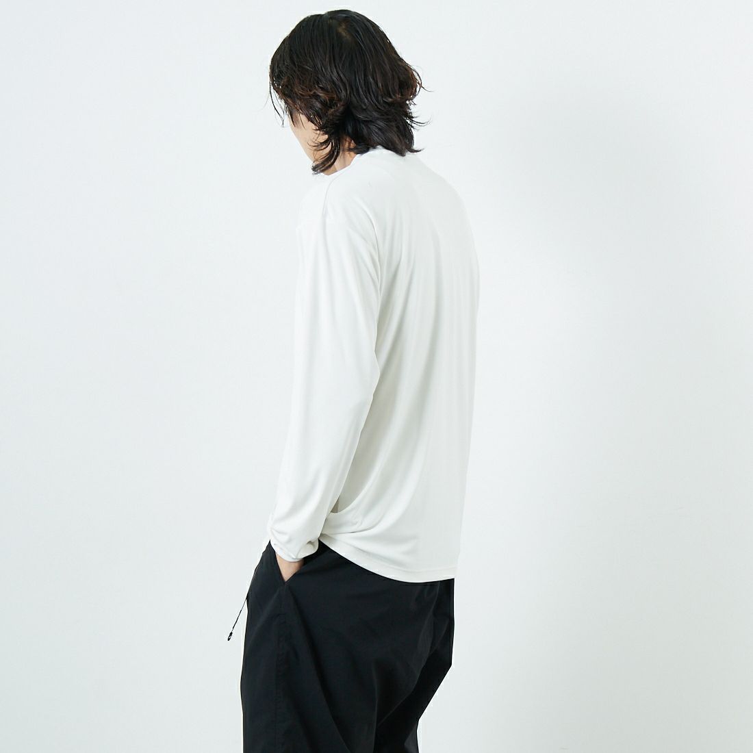 THE NORTH FACE [ザ ノースフェイス] ロングスリーブウォータースムースTシャツ [NT12432] WD &&モデル身長：179cm 着用サイズ：M&&