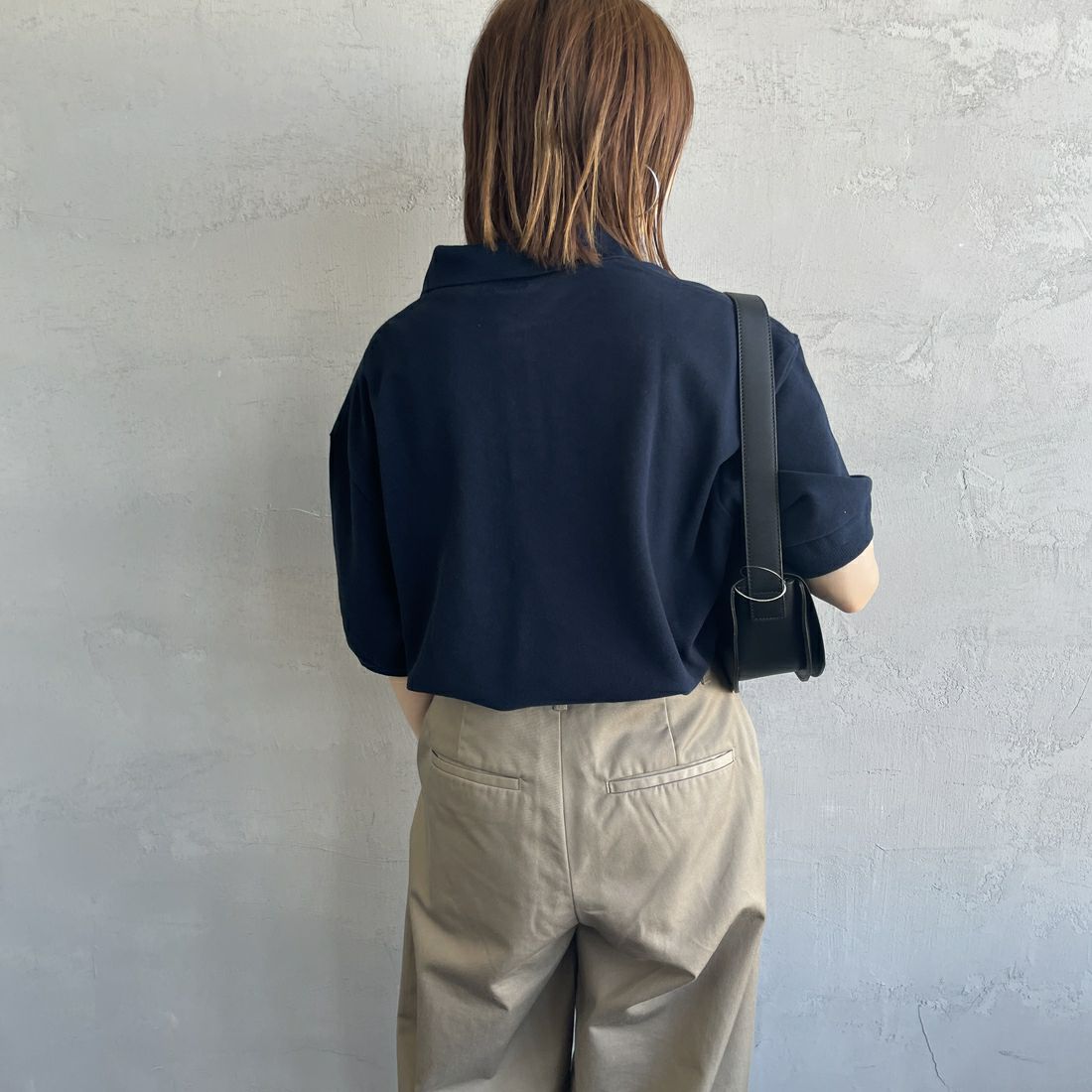 THE SHINZONE [ザ シンゾーン] ワイドポロシャツ [25MMSCU09] 85 NAVY &&モデル身長：158cm 着用サイズ：F0&&