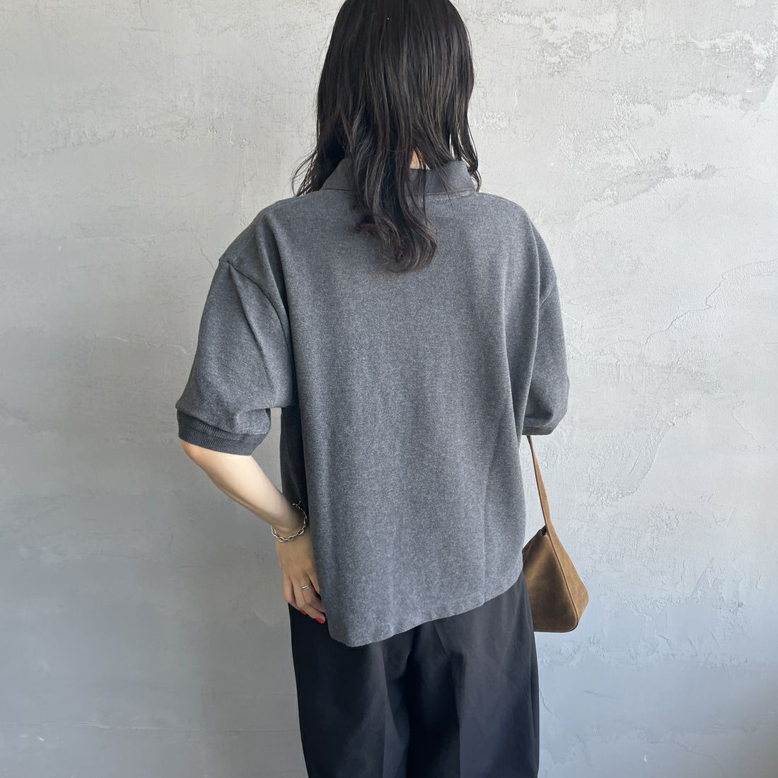 THE SHINZONE [ザ シンゾーン] ワイドポロシャツ [25MMSCU09] 05 C.GRAY &&モデル身長：160cm 着用サイズ：F0&&