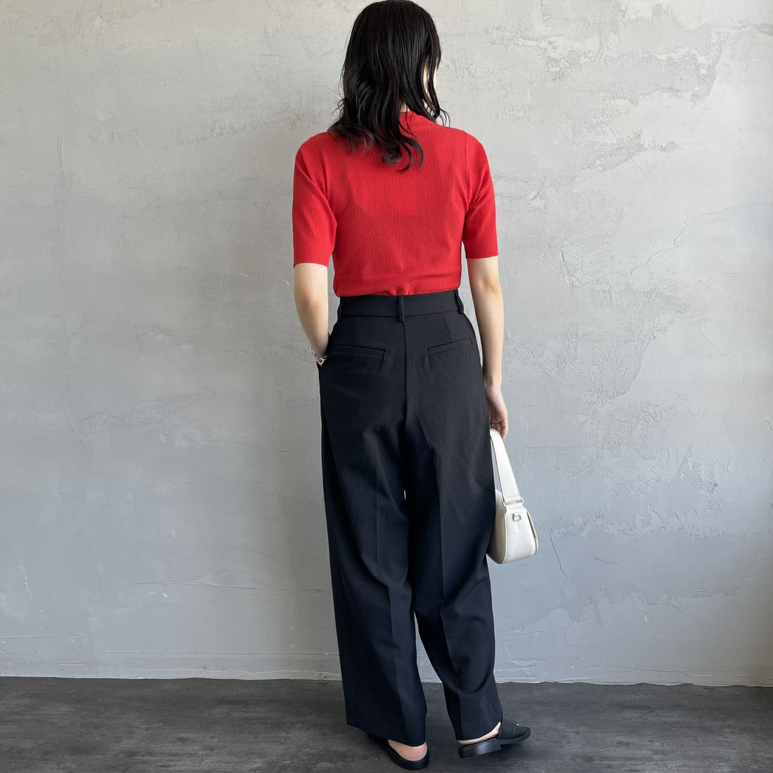 THE SHINZONE [ザ シンゾーン] ミッドサマーニットTシャツ [25MMSNI06] 24 RED &&モデル身長：160cm 着用サイズ：F0&&