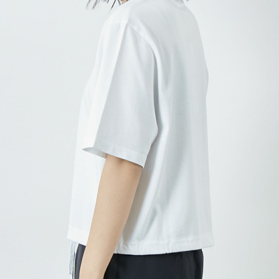 MAISON KITSUNE [メゾン キツネ] バブルロゴ ドローストリングコンフォートTシャツ [OW00120KJ0119] P100 WHITE &&モデル身長：167cm 着用サイズ：S&&